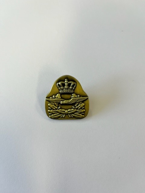 Mini baretembleem Klu Officier